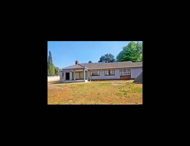 4 BEDROOM HOUSE FOR SALE IN BIRCH ACRES